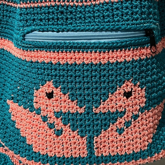 Hand knitted backpack/ handmade backpack/gifts for her - Picture 3 of 6